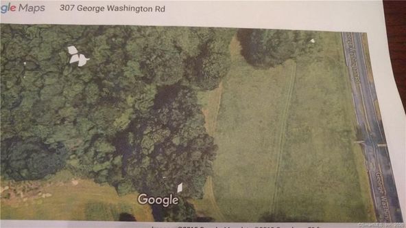 305 George Washington Rd, Enfield, CT 06082